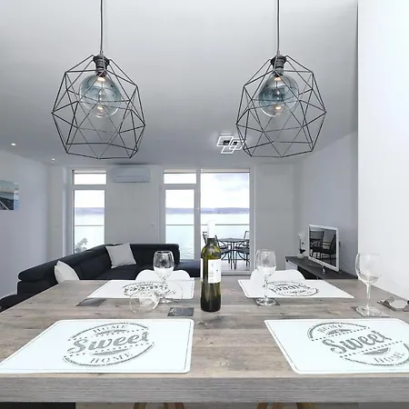 Meeresbrise, No 4 Starigrad Paklenica